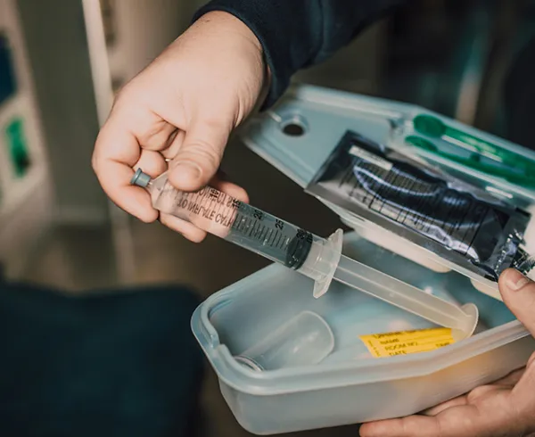 Portable syringe pump rental option for flexible precise and controlled medication delivery for ICU step-down post-surgical neonatal oncology palliative and ambulatory patients requiring accurate portable intravenous drug infusion at home hospital and during travel